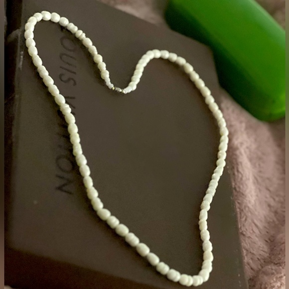Jewelry - Beautiful Pearla